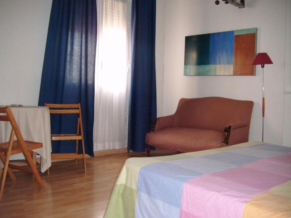 Puerta Del Sol Rooms Madrid Chambre photo