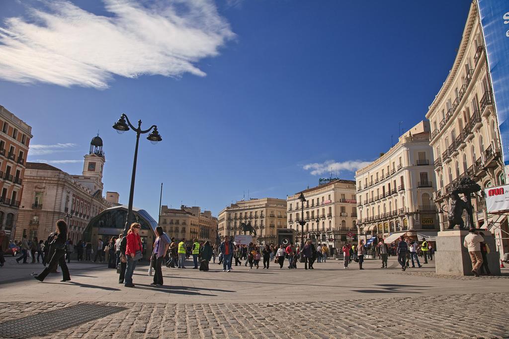 Puerta Del Sol Rooms Madrid Extérieur photo